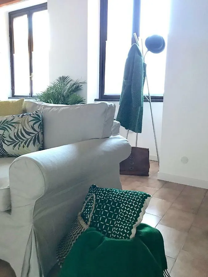 Iris Home Como Daire