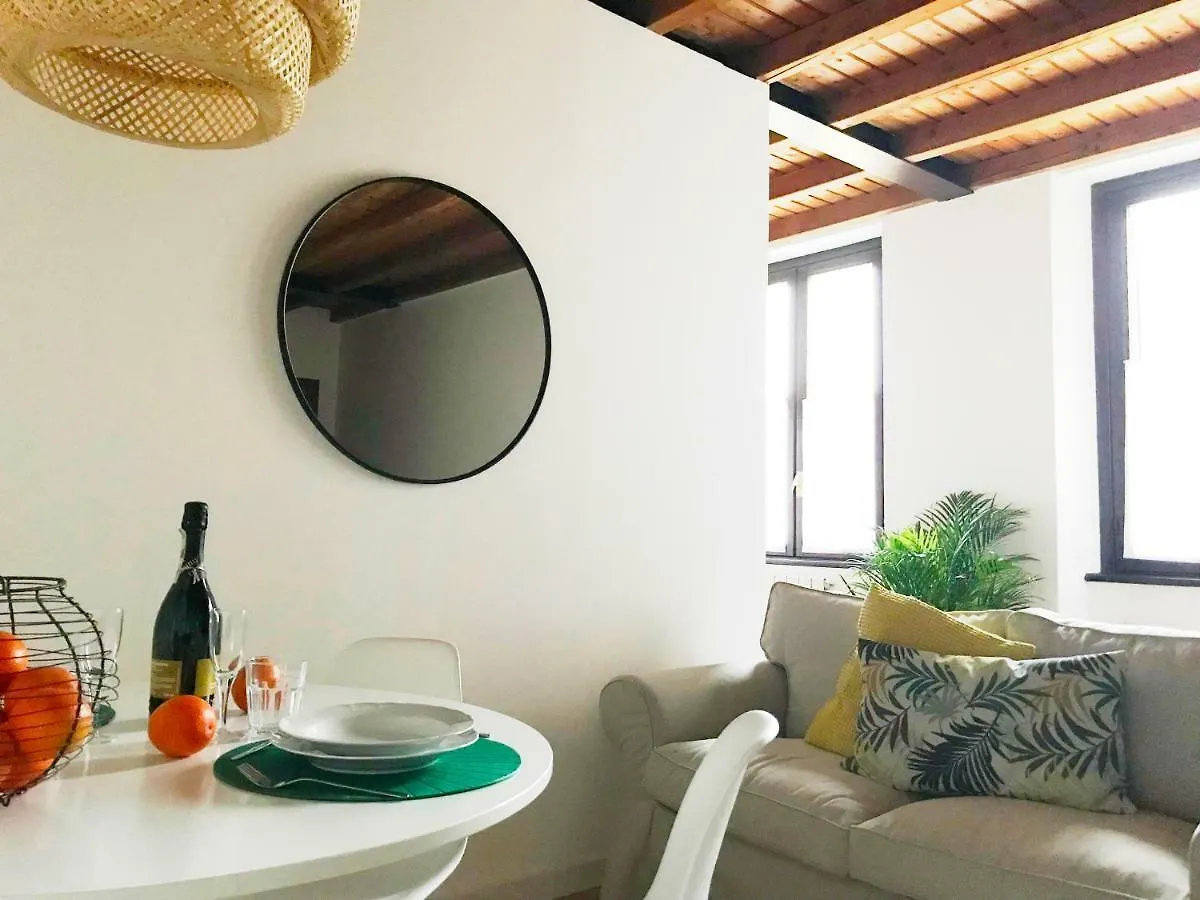 Daire Iris Home Como